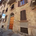 Antiques Lover\'S Flat, Florence