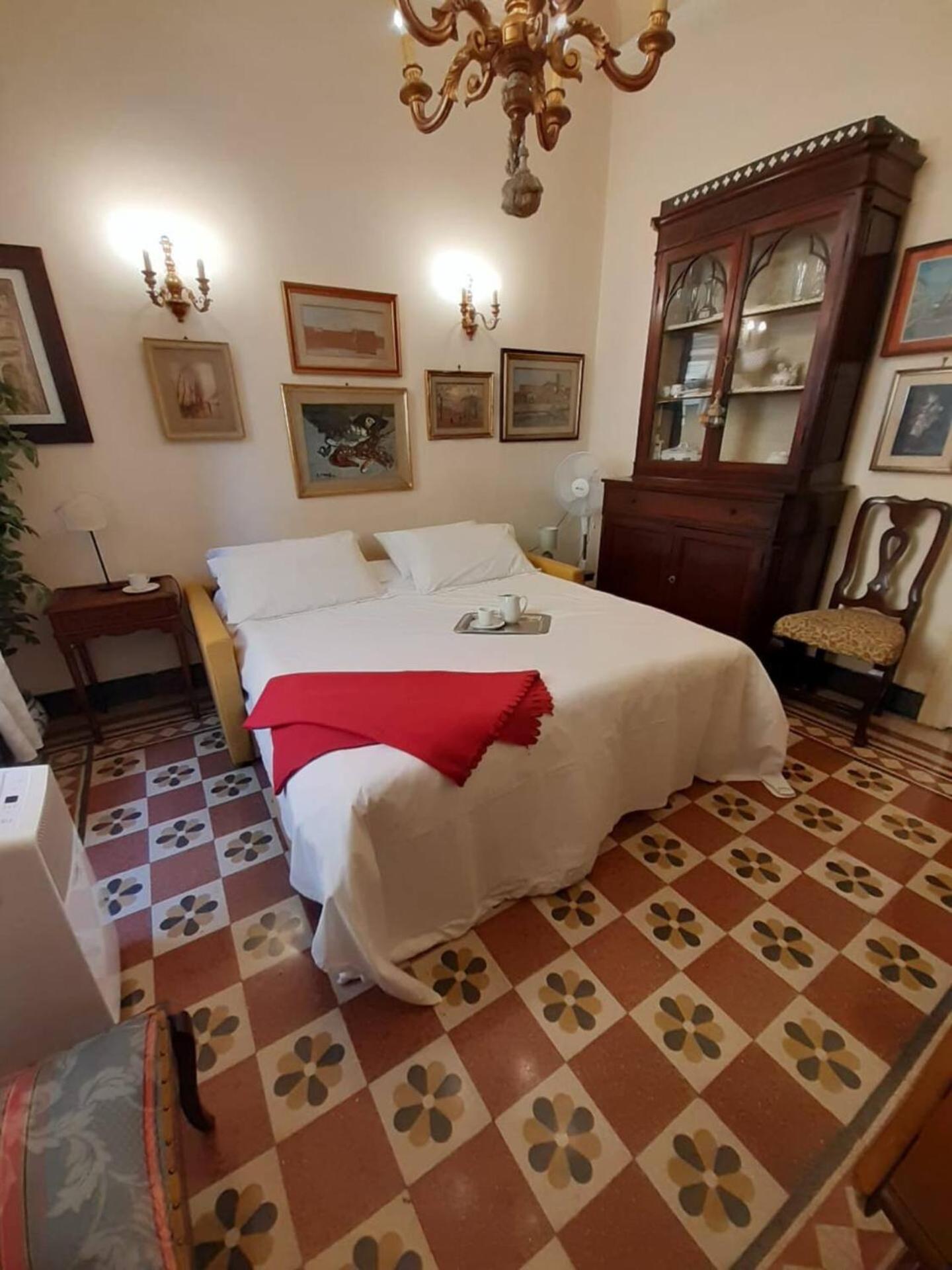 Apartamento Antiques Lover's Flat, *